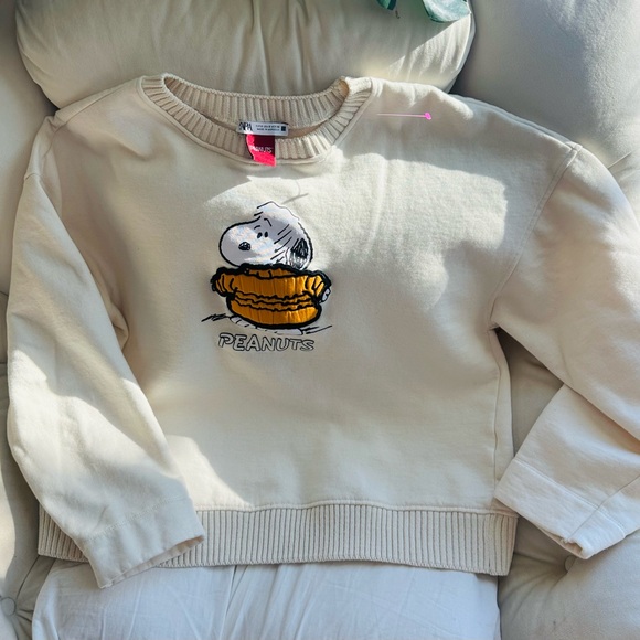Zara Peanuts Snoopy Sweatshirt - Picture 1 of 4